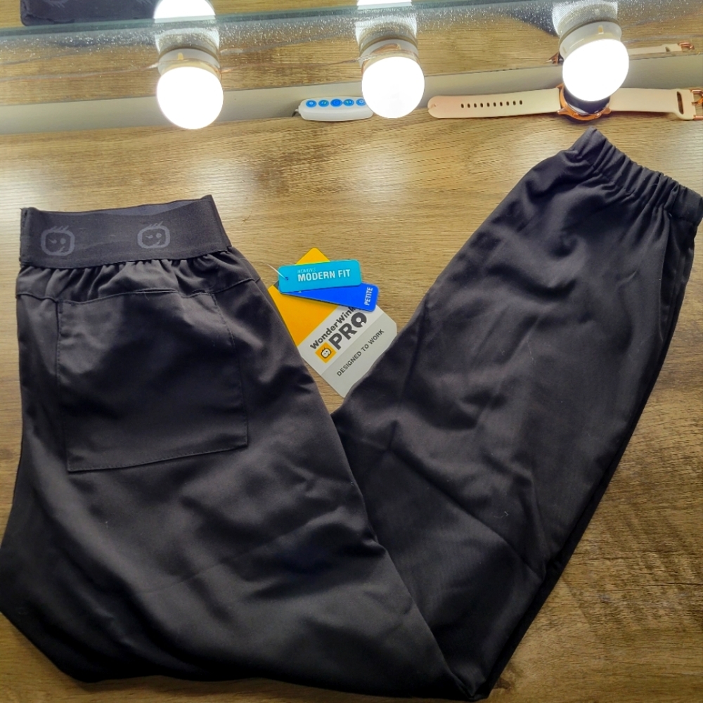 Scrub pants
